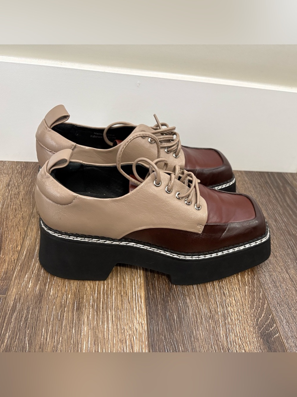 Jeffrey Campbell Book Platform Apron Toe Derby Sz 6 New